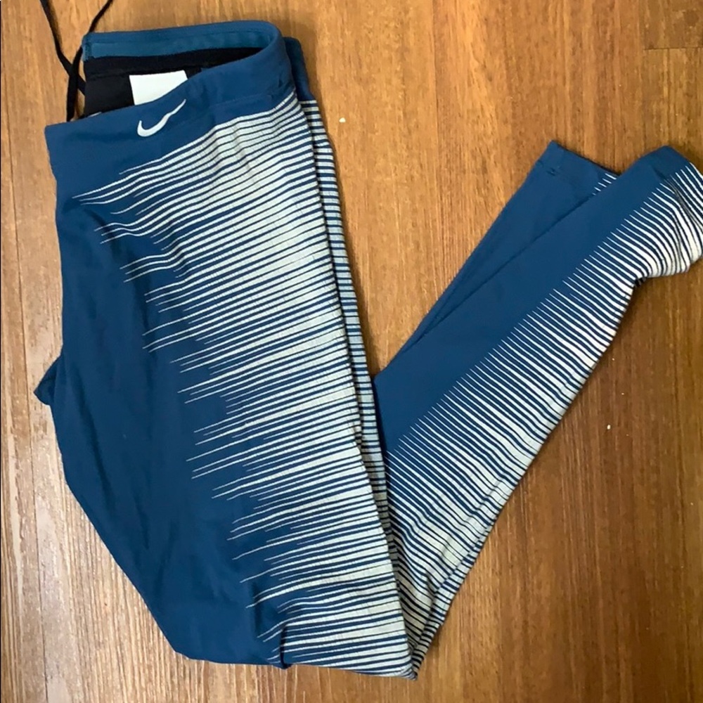 Nike dry fit  leggings